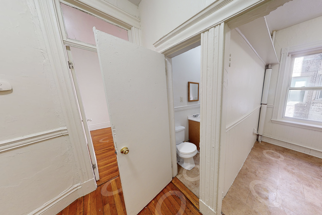 Entry - LARGE Allston Studio, No Broker Fee, Utilities Included - AVAIL NOW! Apartments