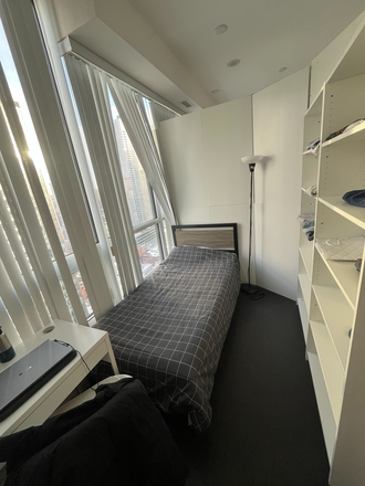 Bedroom - Furnished Room in the Heart of Downtown Toronto - Available from Jan 28