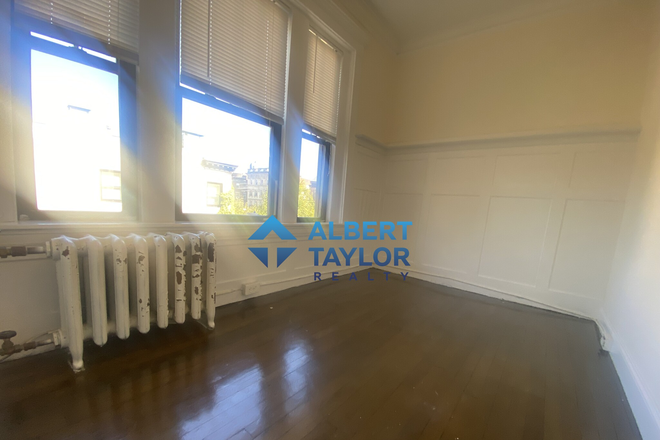 Bedroom #2 - 3 Bed condo on park Drive !!