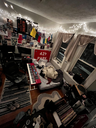 room 1 - 3-bedroom apartment