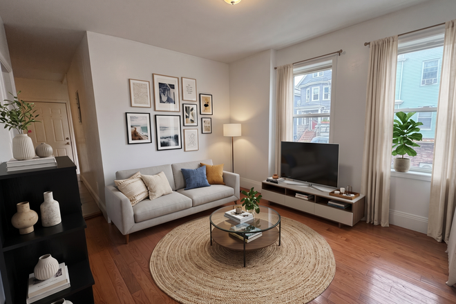 Living - Spacious 3.5 Bed 1 Bath (East Boston) NO BROKERS FEE!!!