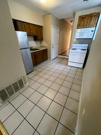 Kitchen - 2 Bedroom 1 Bath - 1 Block From Broad St - Camera System w/ Flood Lights - Washer/Dryer Apartments