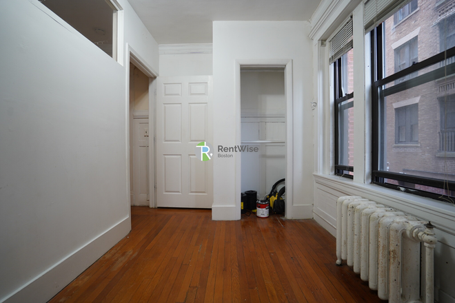 1 - SEPT 2026-Amazing Park Dr 3 bed, Heat inc. NO BROKER FEE Apartments