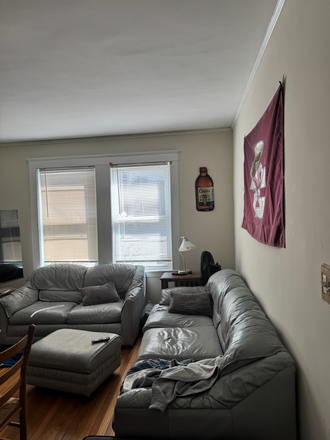 Living room - Off-Campus housing House