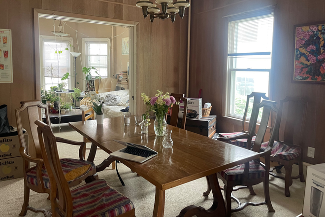 Dining Room - Furnished bedroom in shared home for female-Charlton St-Princeton