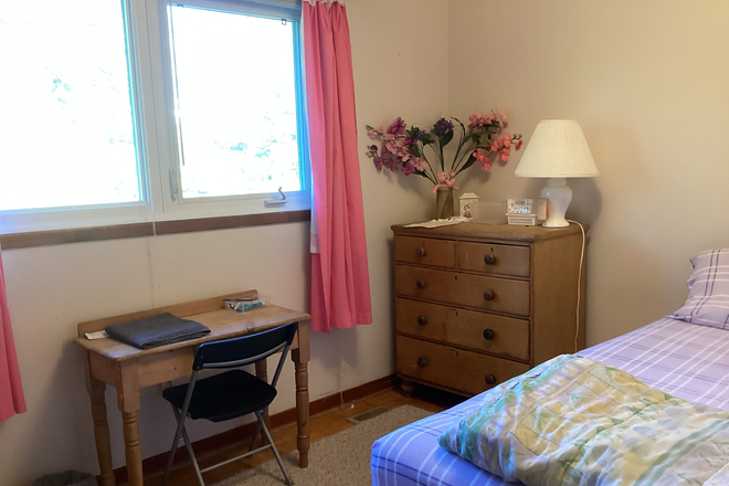 Bedroom - For Graduate Student. Beach Professional Home Furnished Study Bedroom, Shared Bath/Shared Kitchen