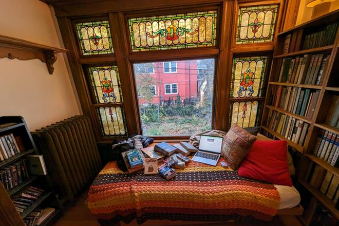 Second floor landing with books, computers, and games. - Cheerful, intelligent roommate wanted for spacious shared house (housing)
