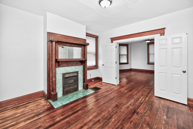 Interior- Living Room - 2315 Moerlein- 4 Bedroom Home in CUF/Clifton