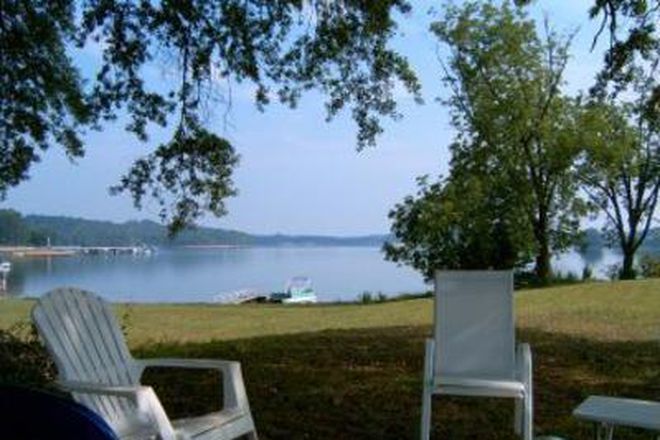 lakeview - Lake House with views of campus and mountains