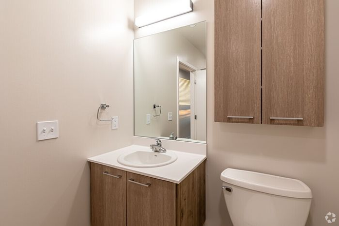 Bathroom - Fieldstone Slate Apartments