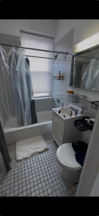 bathroom - Studio Apartment Sublease Takeover