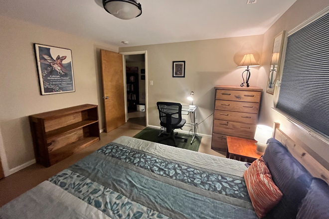 Bedroom - Furnished private bedroom - Share equipped kitchen, living room & bathroom w/1 male House