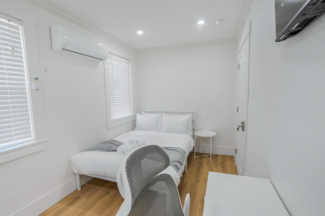 Bedroom - Remodel private room fully furnished all utilities included Apartments