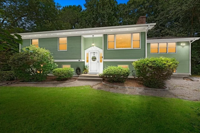 House - Quiet Updated 4BR Walking Distance to Campus!