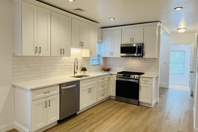 Kitchen - Davis 1B1B in a 4B4B - Furniture optional and no broker's fees! Apartments