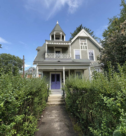 exterior - Spacious Apartment, 2nd & 3rd floor of two-family house