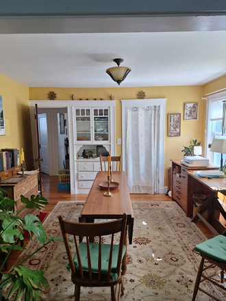 dining room - Private room in spacious 2 BR apartment with garden.