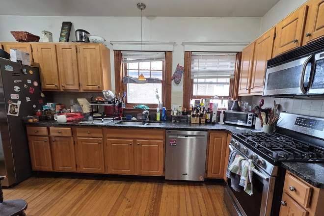 Call NOW for showings! 617-236-8550 - WINCHESTER ST - LRG MODERN 5BR AVAIL *9/1/2026* W/ EIK, DW, PORCHES, 2 BATH, PRKING NEAR WSHNGTON SQ