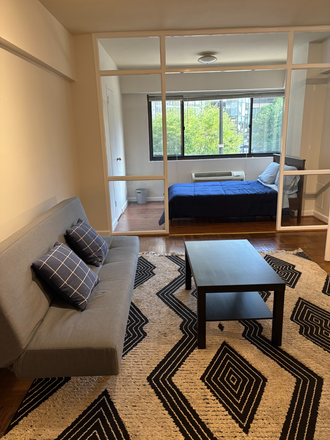 Living Room and Solarium - The Presidents