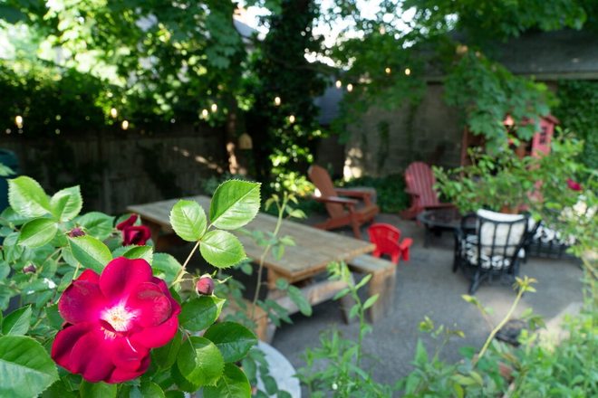back patio - Spacious apartment and garage off Hope St.