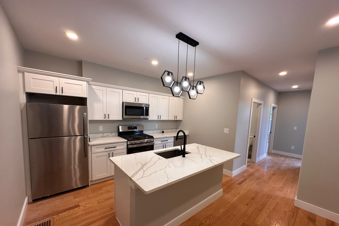 kitchen - Beautiful New 4 bedroom 2 bathroom in Dorchester! Close to Shops and public transportation!