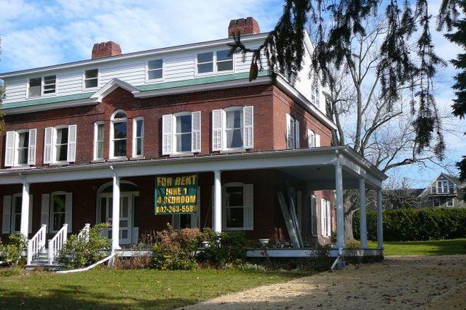 House@26 Summit Street - Whiteyville Properties Duplex