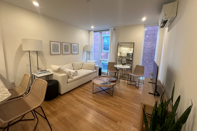 - - Renovated 1 Bed available 07/01/26 near Longwood Area Apartments