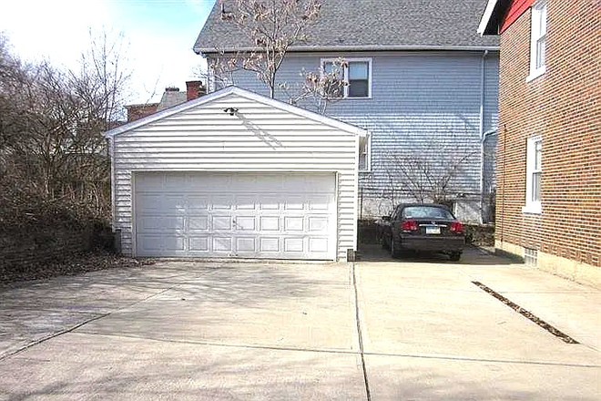 Rear of Property - Large First Floor Apartment in a Duplex