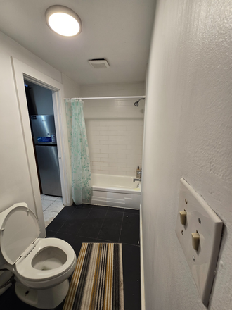 Bathroom - 228 Beverley Street