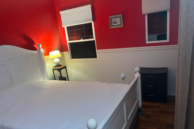 Room - Fully furnished room near The Market Place Townhome