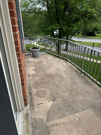 Photo - $3600  4 br 4bath (3 full baths) TH -All utils inc( elec trash gas cool water mainten) House