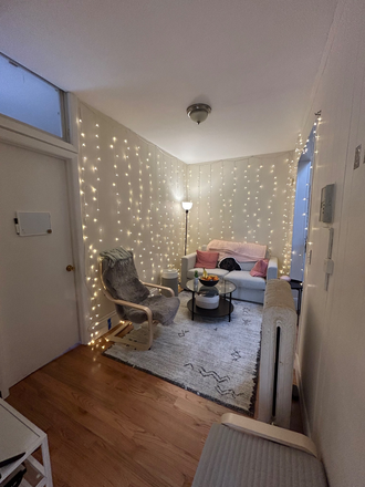 Living Room - Summer 2026 Sublet *PRICE NEGOTIABLE* Apartments