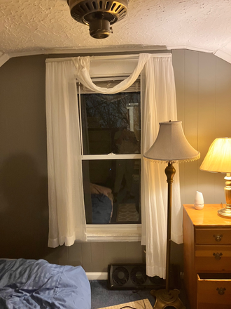 Photo - Furnished room shared apartment with academic and professional