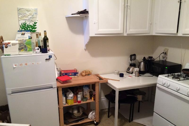 Kitchen - HARVARD SQ 1 BED  ON WARE ST **NO FEE **AUGUST 1ST MOVE IN** Apartments