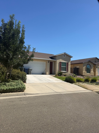 House with 3 bedroom - University Park - **FREE Half Month Rent**  Utilities Included (Electric Bill divided by tenants) House