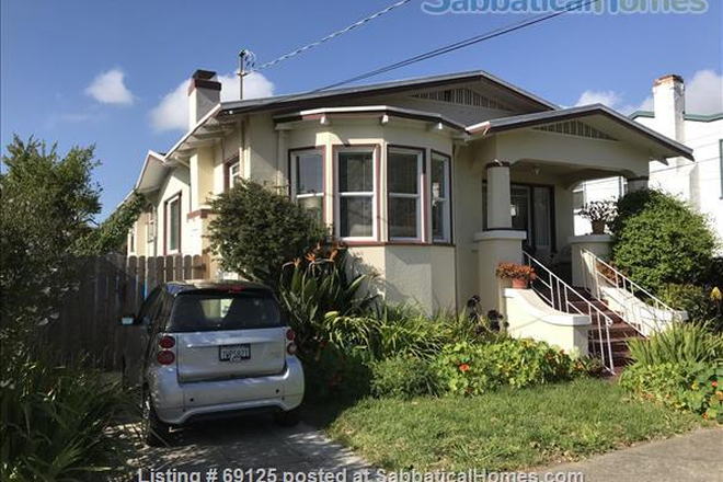 Outside View - Berkeley bungalow in convenient location for rent