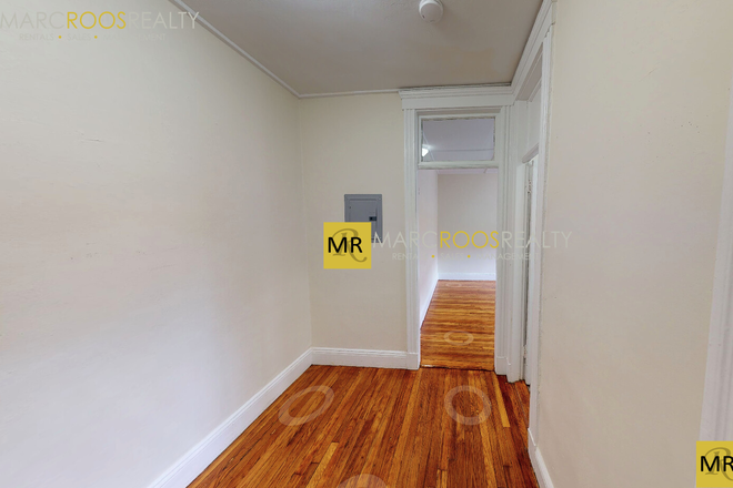 Call NOW for showings! 617-236-8550 - BOYLSTON ST - *NO FEE* STUDIO W/ LRG FOYER, H&HW INC, LNDRY IN BLDNG CLOSE TO SCHOOL *AVAIL NOW* Apartments