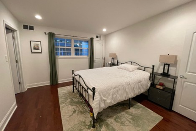 Bedroom - 1 Bed/1 Bath - Virginia Highlands Condo - ALL UTILITIES INCLUDED