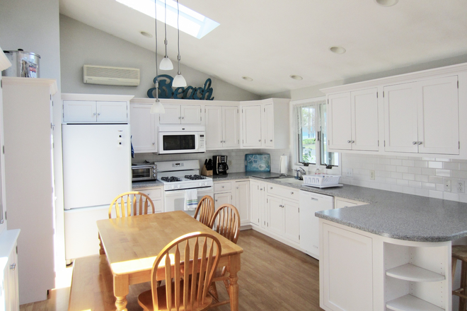 Kitchen - 3BR | 59 White Swan Narragansett, RI 02882 | Internet included