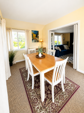 Dining - 🏖️ Saltaire – Bring Your Roommates & Earn $500 finders fee. House