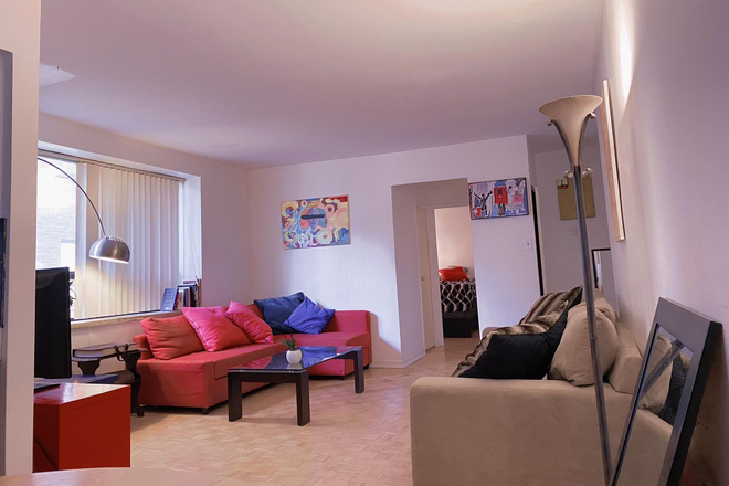 Spacious Living Room - Student Dream, Spacious 1-Bedroom, Furnished