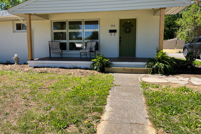 View facing house - Furnished house to rent monthly