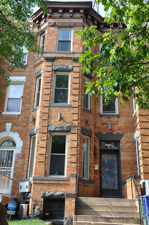 Building Entrance - Columbia Heights 2 Bedroom 1 Bath English Basement Apartment Fully Furnished