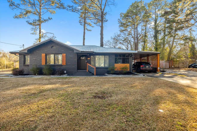 House View - Fully Furnished 3BR/2BA Home Near Agnes Scott, Emory, CDC, and Downtown Decatur