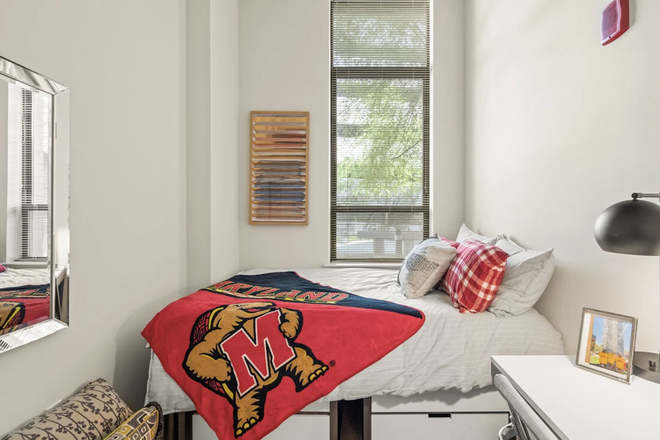 Bedroom - Terrapin Row summer relet/sublease