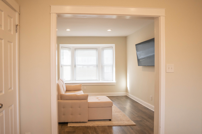 Living Room - Bel-air Edison Townhome near Homewood and Medical Campus