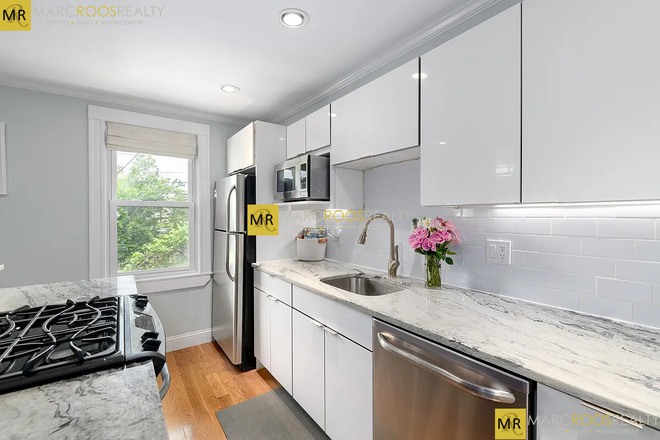 Call NOW for showings! 617-236-8600 - MARION STREET - BEAUTIFUL EAST BOSTON 1 BED W/ LAUNDRY IN THE BUILDING! *AVAIL 12/01/2025!* Apartments