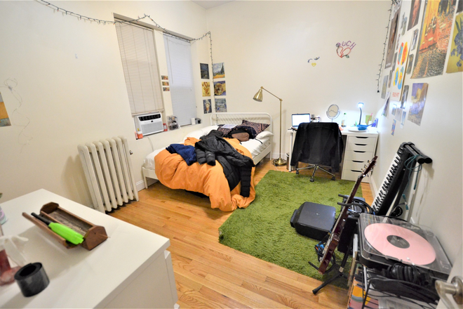 1 Bed Split at 24 Haviland St. - Avail 9/1 - Spacious, Renovated, Gorgeous 1 BR split on Haviland Apartments