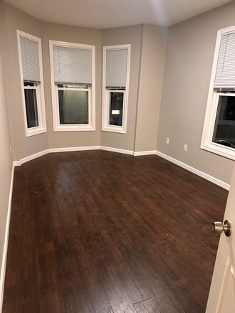 Front Bedroom - Wakullah Street Rooms for Rent Apartments