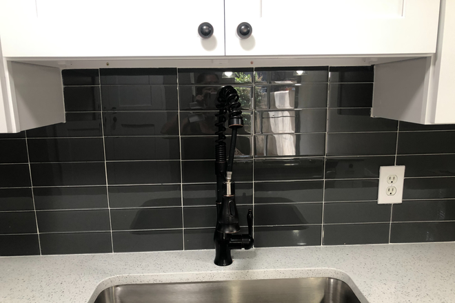 Kitchen - Harvard Park Condo